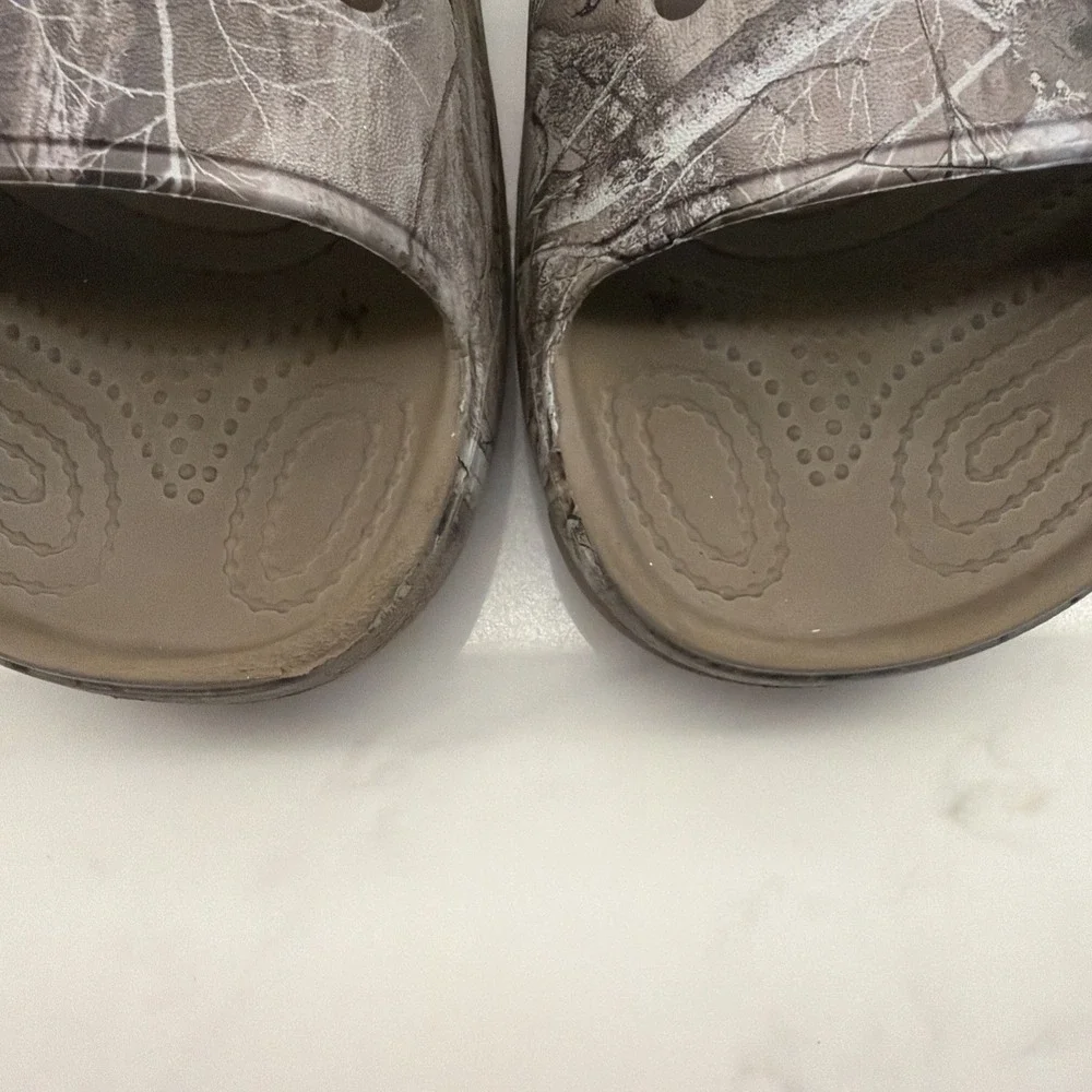 Crocs Classic All-Terrain Realtree Edge Camo Sandals Mens 12 Brown